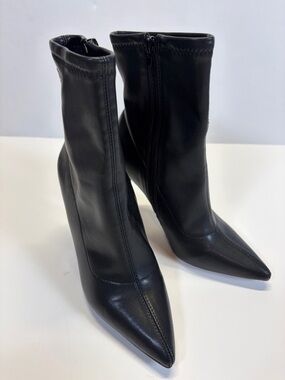 Bebe Black Pointed Toe Ankle Boots Stiletto Heel Zip Size 7